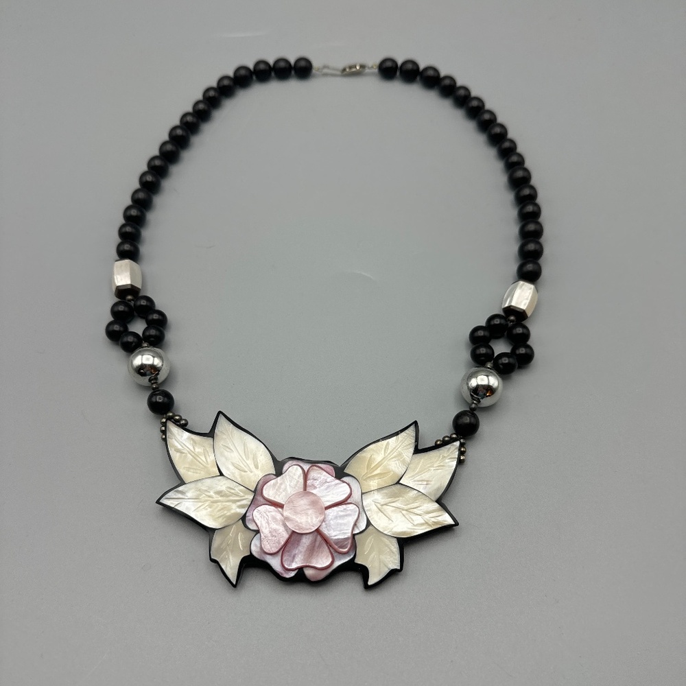 Mother of Pearl necklace